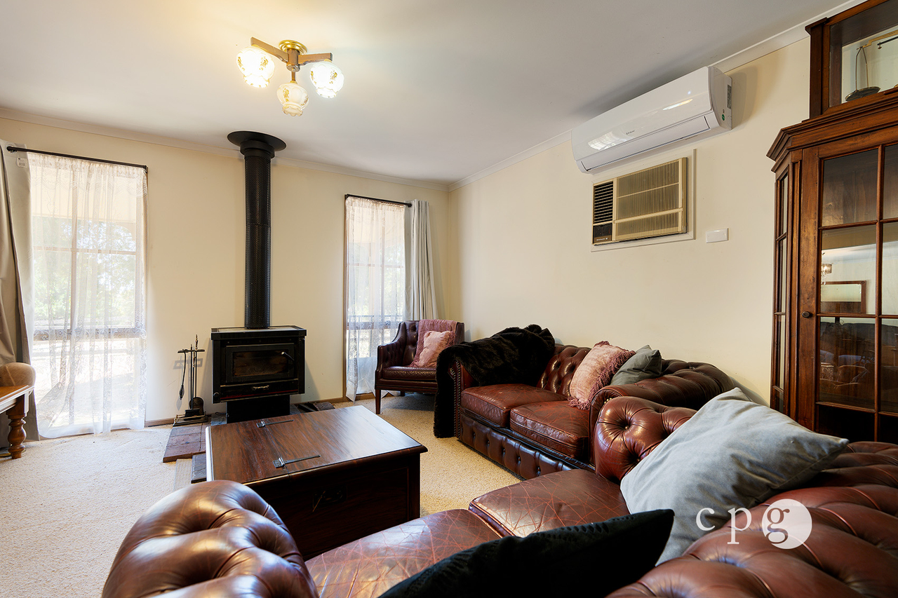 3-bedroom house at 14 SARAH COURT, Elphinstone VIC 3448, Mount Alexander, Victoria