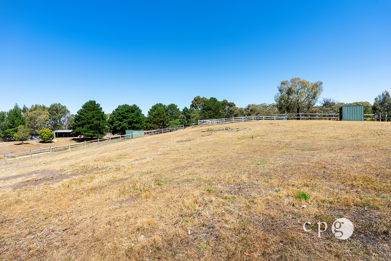 3-bedroom house at 14 SARAH COURT, Elphinstone VIC 3448, Mount Alexander, Victoria