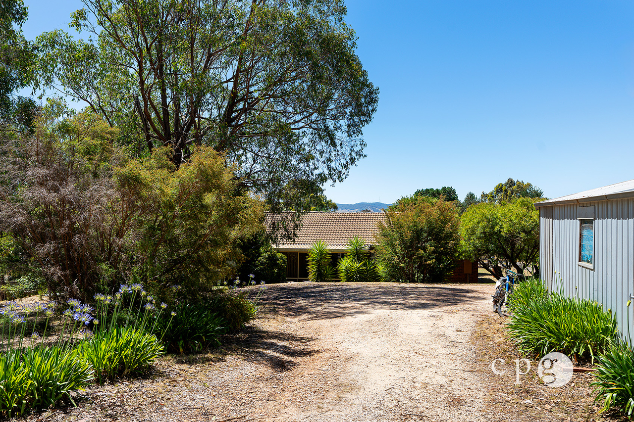 3-bedroom house at 14 SARAH COURT, Elphinstone VIC 3448, Mount Alexander, Victoria