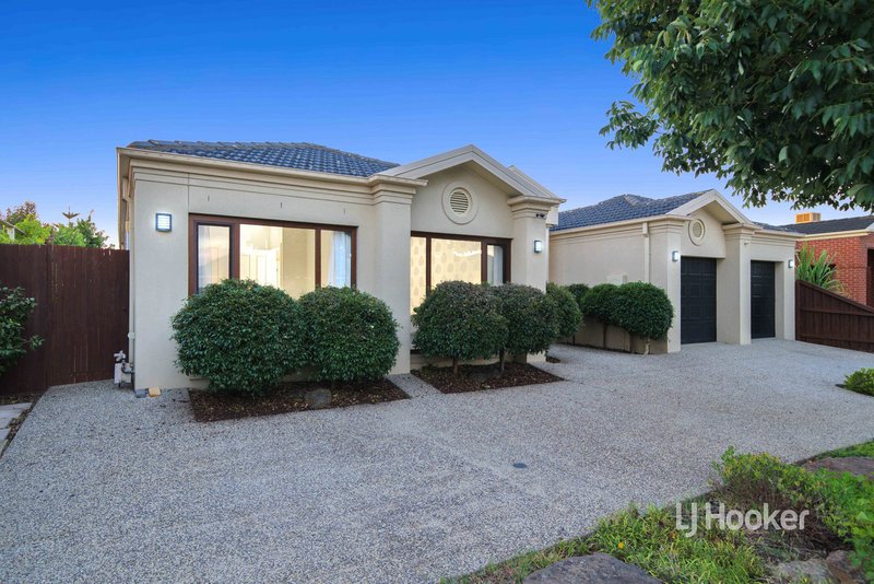 Photo - 14 Sassari Court, Point Cook VIC 3030 - Image 3