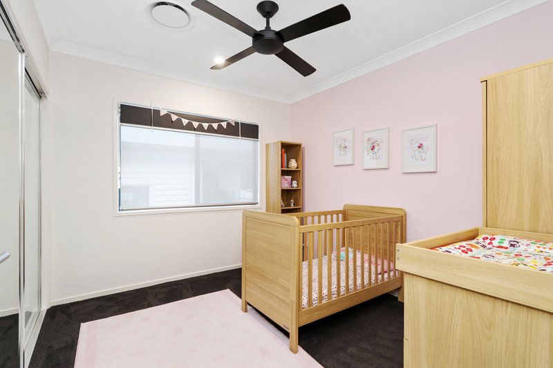 Photo - 14 Saunders Close, Upper Kedron QLD 4055 - Image 10