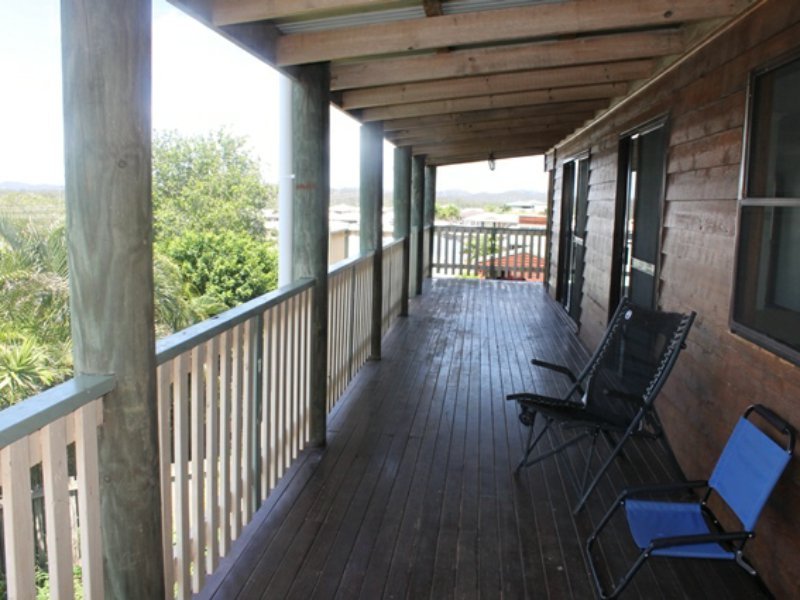 Photo - 14 Sayre Crescent, Boyne Island QLD 4680 - Image 10