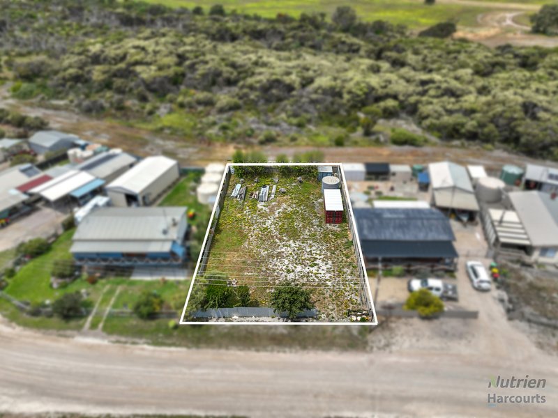 Photo - 14 Scarlet Runner Road, The Pines SA 5577 - Image 3