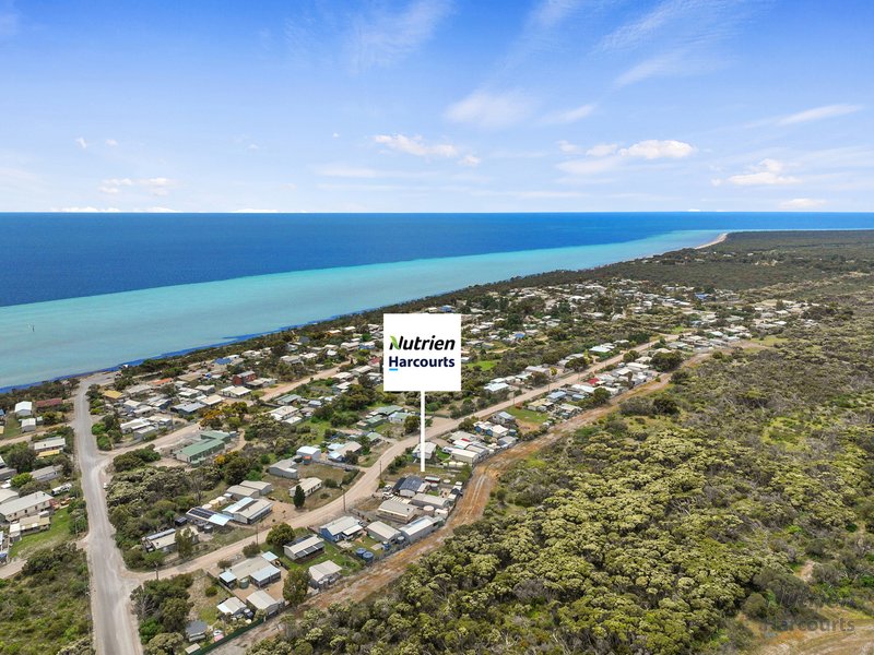 Photo - 14 Scarlet Runner Road, The Pines SA 5577 - Image 6