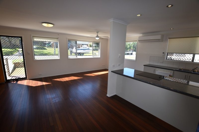 Photo - 14 Schafer Street, Clinton QLD 4680 - Image 2