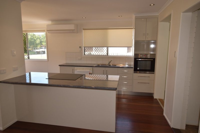 Photo - 14 Schafer Street, Clinton QLD 4680 - Image 3