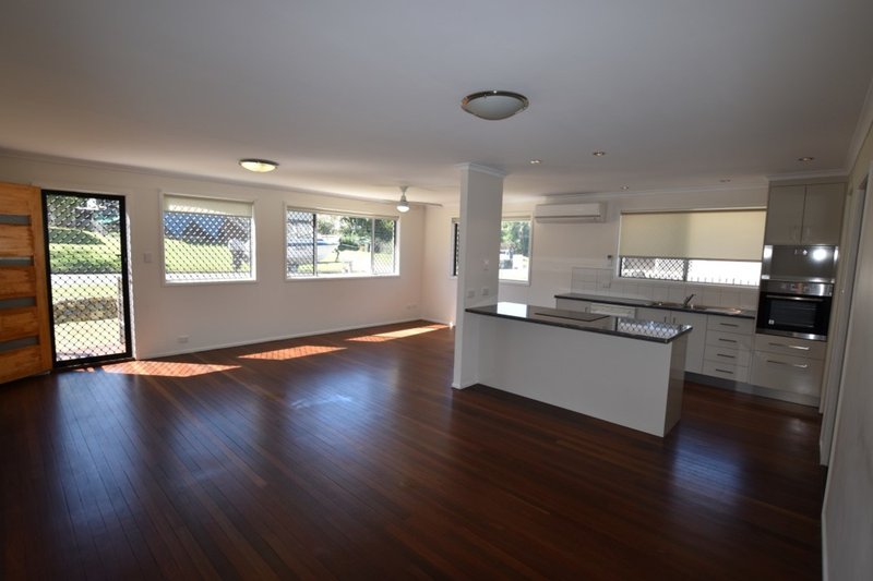 Photo - 14 Schafer Street, Clinton QLD 4680 - Image 5