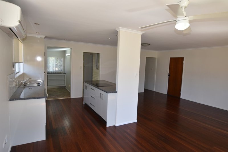 Photo - 14 Schafer Street, Clinton QLD 4680 - Image 6