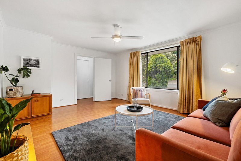 Photo - 14 Schaffer Place, Charnwood ACT 2615 - Image 2