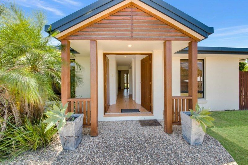 Photo - 14 Schooner Street, Tannum Sands QLD 4680 - Image 2