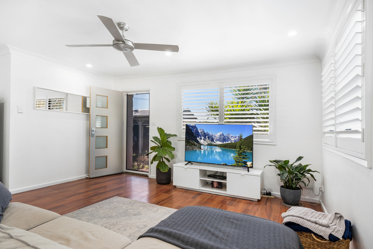 3-bedroom house at 14 Scullin Place, Berkeley Vale, NSW 2261, , New South Wales