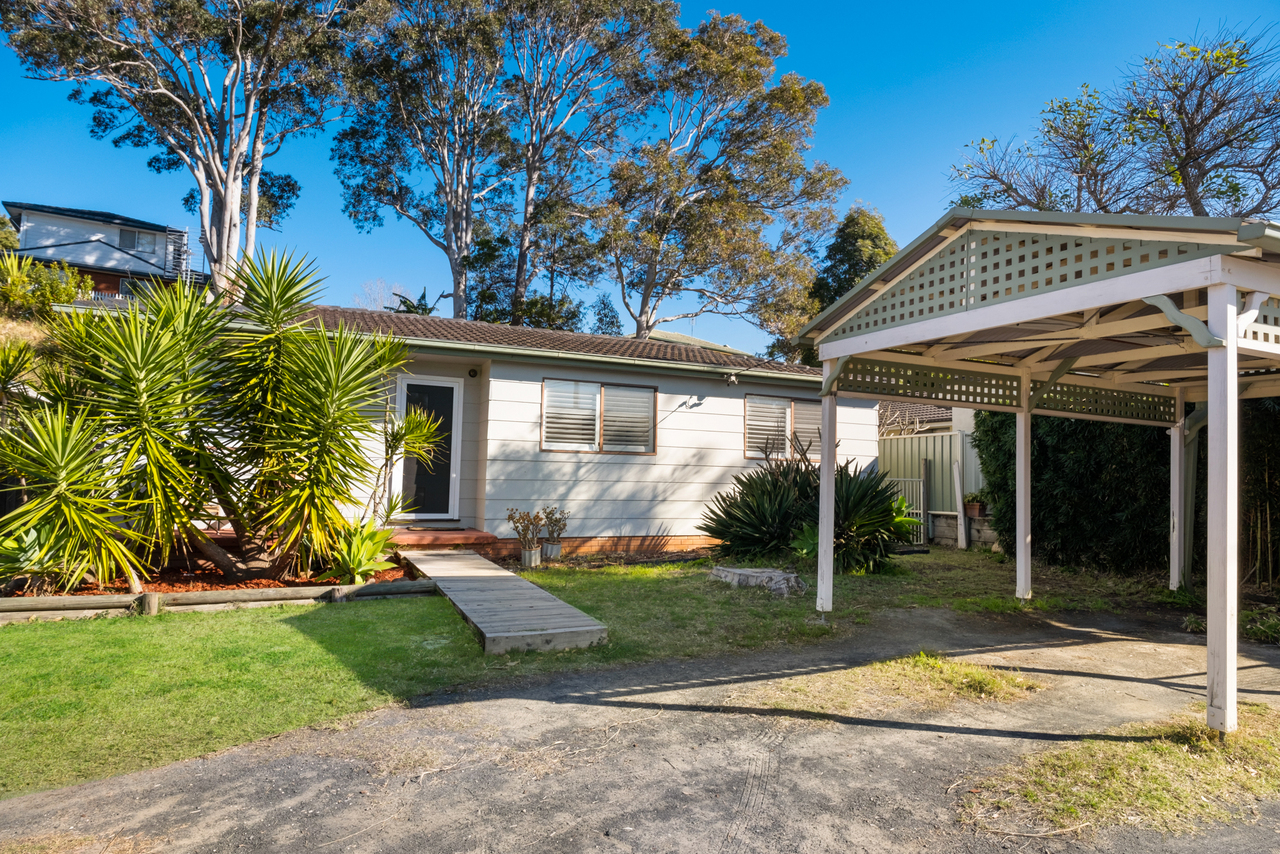 3-bedroom house at 14 Scullin Place, Berkeley Vale, NSW 2261, , New South Wales
