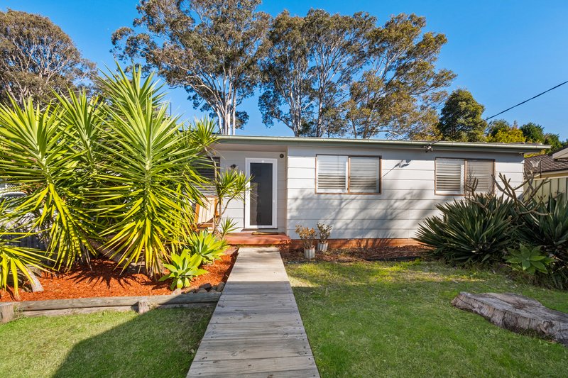 14 Scullin Place, Berkeley Vale NSW 2261