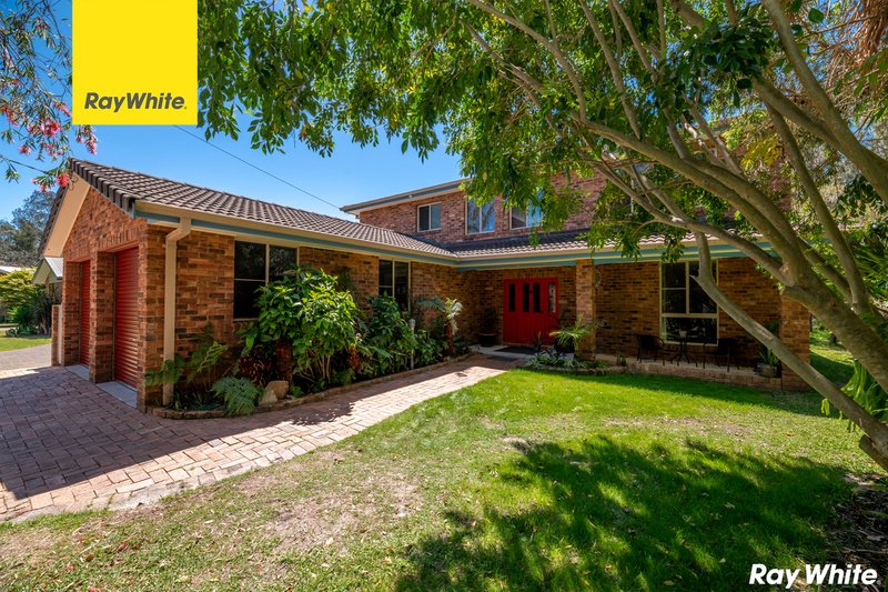 14 Seabreeze Parade, Green Point NSW 2428