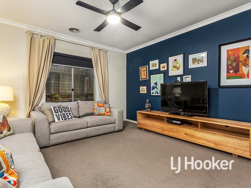 Photo - 14 Seacoast Street, Point Cook VIC 3030 - Image 2