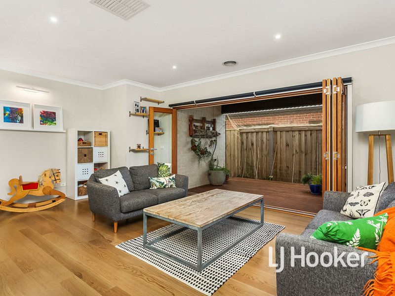 Photo - 14 Seacoast Street, Point Cook VIC 3030 - Image 5