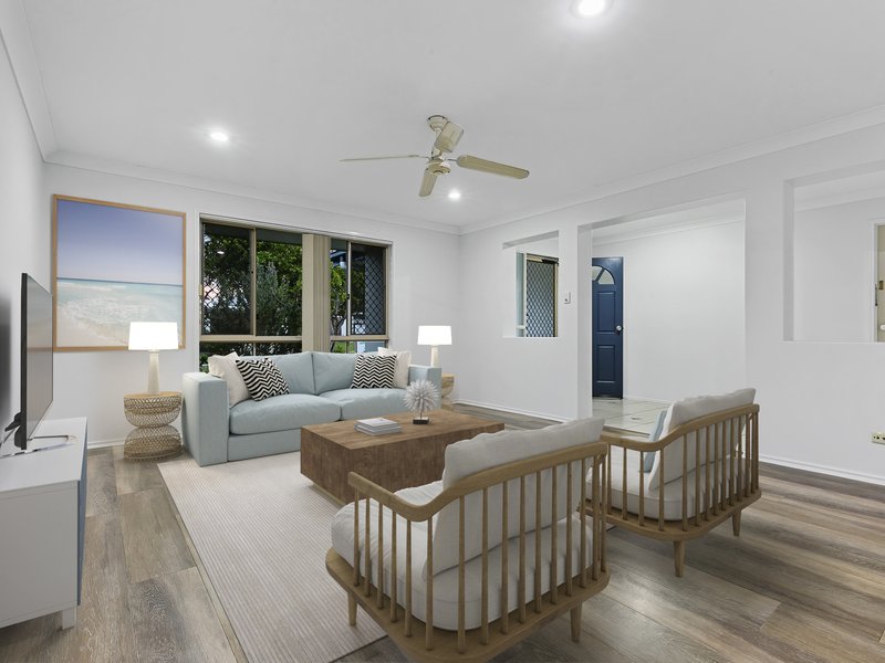 Photo - 14 Seaeagle Place, Banksia Beach QLD 4507 - Image 6