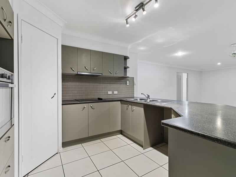 Photo - 14 Seaeagle Place, Banksia Beach QLD 4507 - Image 15