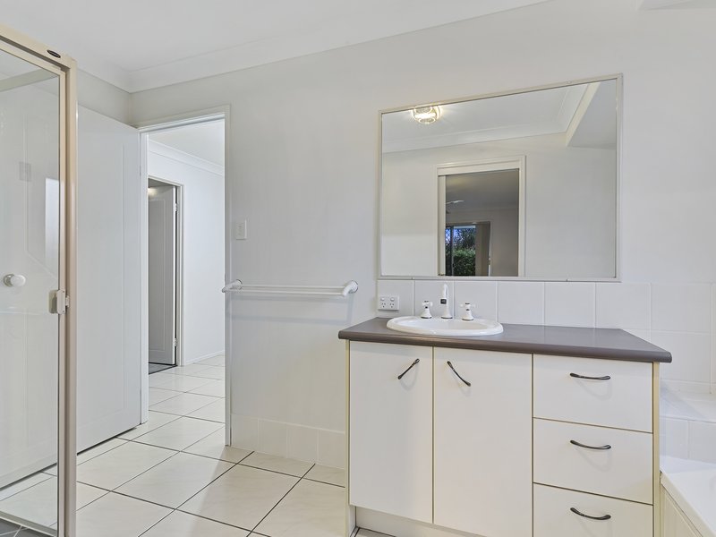 Photo - 14 Seaeagle Place, Banksia Beach QLD 4507 - Image 22