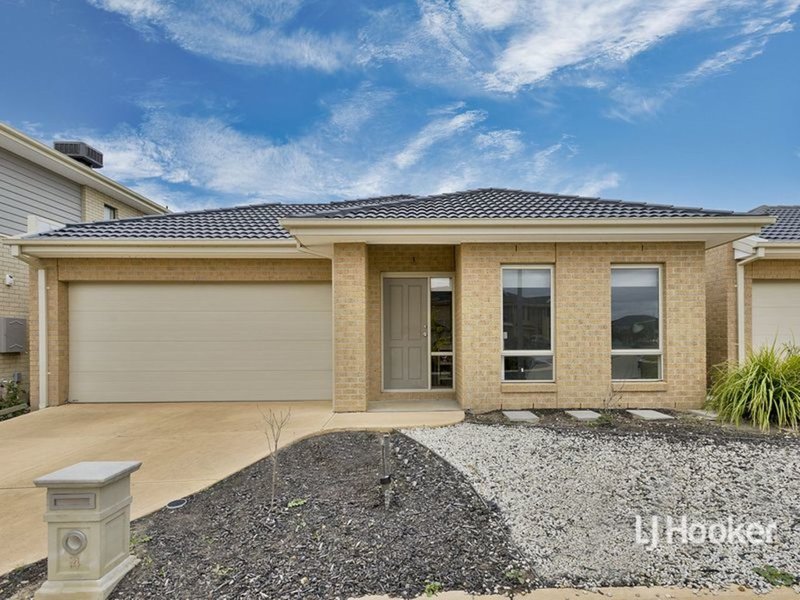 14 Seafarer Way, Sanctuary Lakes VIC 3030