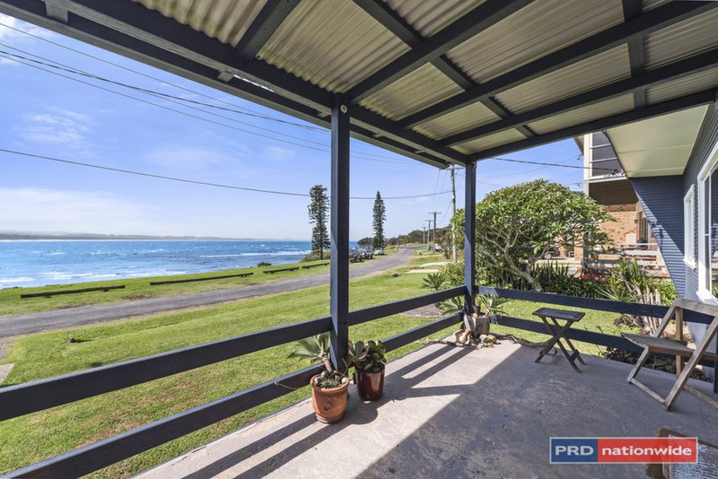 Photo - 14 Second Avenue, Arrawarra Headland NSW 2456 - Image 3