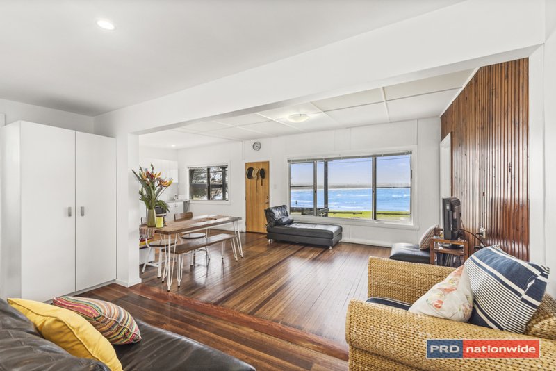 Photo - 14 Second Avenue, Arrawarra Headland NSW 2456 - Image 6