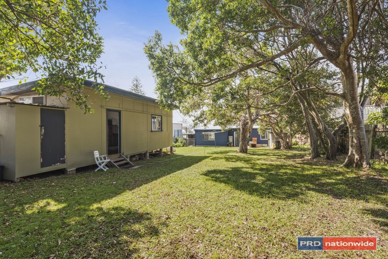 Photo - 14 Second Avenue, Arrawarra Headland NSW 2456 - Image 22