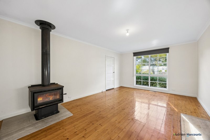 Photo - 14 Second Street, Eildon VIC 3713 - Image 6