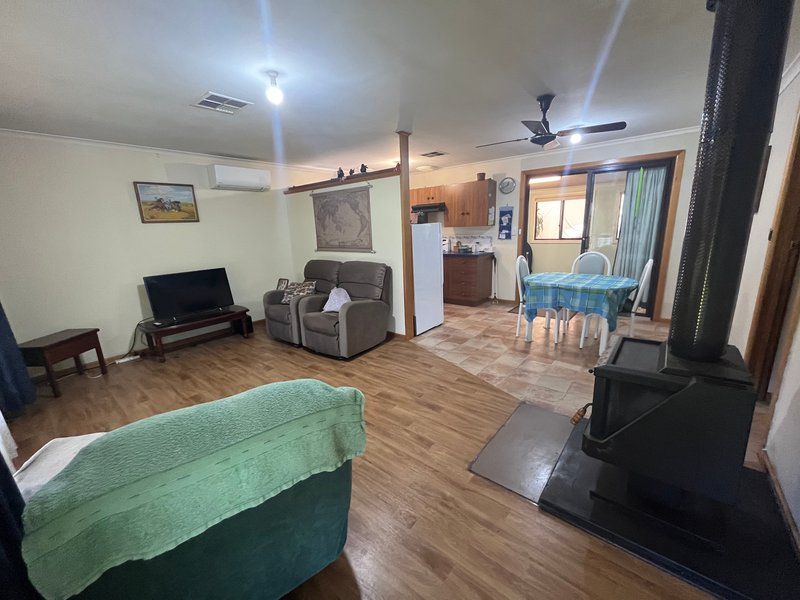 Photo - 14 Second Street, Tickera SA 5555 - Image 6