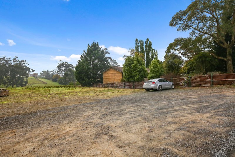 14 Selby Road, Woori Yallock VIC 3139