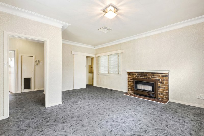 Photo - 14 Shafton Street, Huntingdale VIC 3166 - Image 3