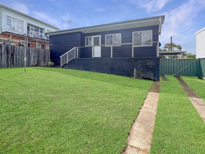Photo - 14 Shannon Pde, , Berkeley Vale NSW 2261 - Image 7
