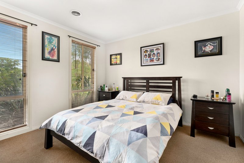 Photo - 14 Sheoak Court, Pakenham VIC 3810 - Image 7