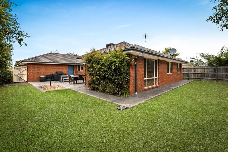 Photo - 14 Sheoak Court, Pakenham VIC 3810 - Image 13