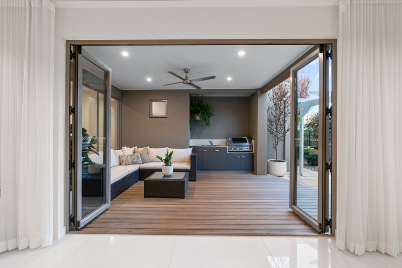 Photo - 14 Shoalhaven Circuit, Mawson Lakes SA 5095 - Image 4