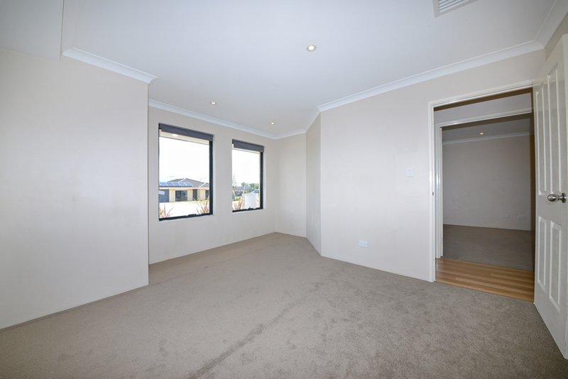 Photo - 14 Sierra Nevada Ridge, Merriwa WA 6030 - Image 3