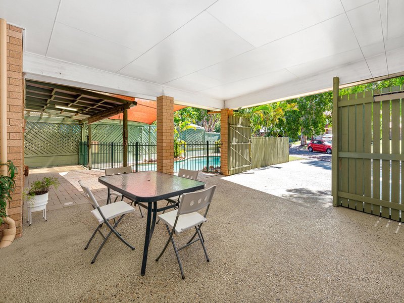 Photo - 14 Sika Court, Chermside West QLD 4032 - Image 4