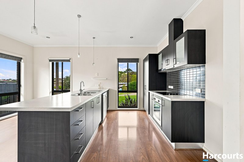 Photo - 14 Silverback Place, Leongatha VIC 3953 - Image 3