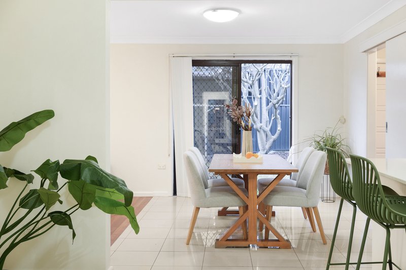 Photo - 14 Sirius Place, Riverwood NSW 2210 - Image 7