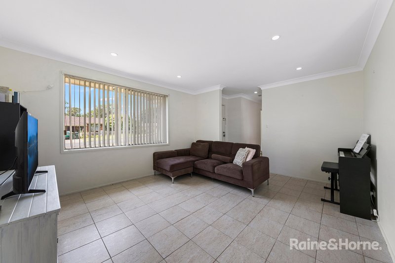 Photo - 1/4 Sitella Place, Ingleburn NSW 2565 - Image 6