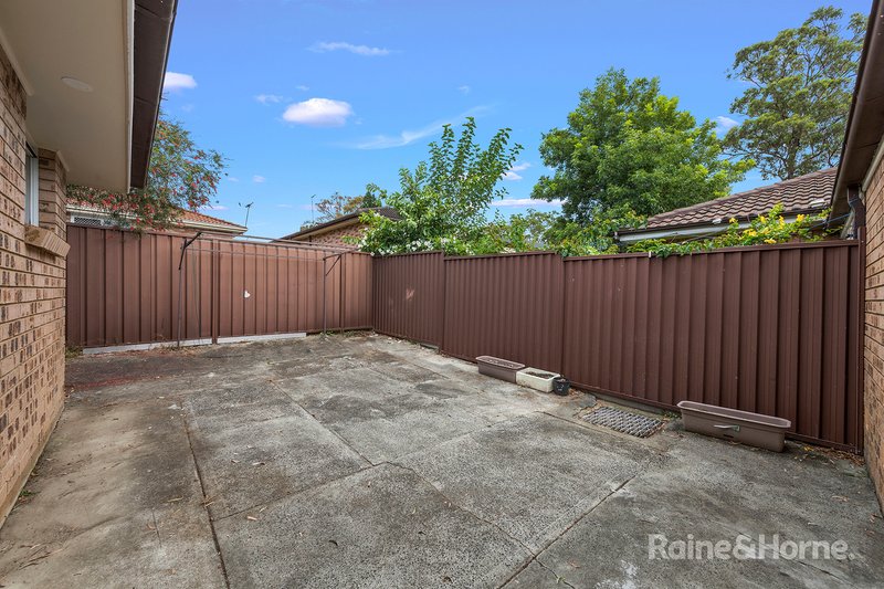 Photo - 1/4 Sitella Place, Ingleburn NSW 2565 - Image 9