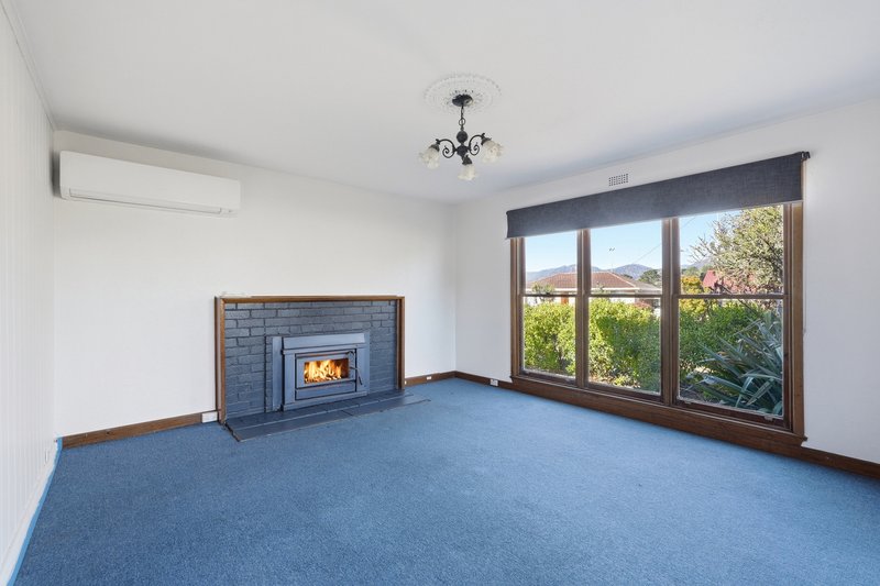 Photo - 14 Somerdale Road, Claremont TAS 7011 - Image 4