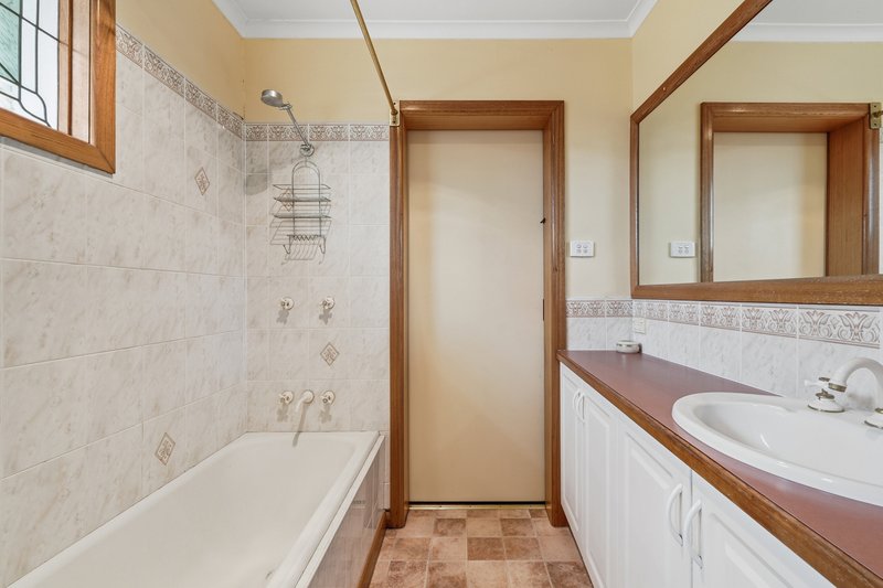 Photo - 14 Somerdale Road, Claremont TAS 7011 - Image 7