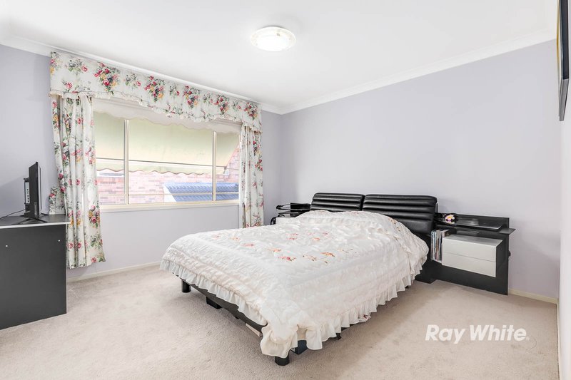 Photo - 14 Somerset Way, Castle Hill NSW 2154 - Image 5