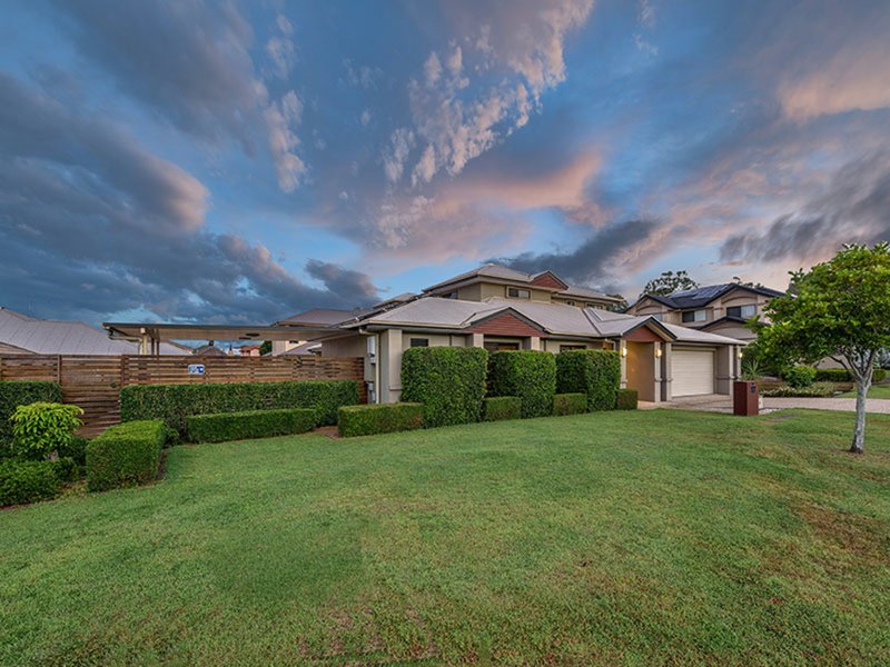 Photo - 14 Sonienda Place, Bridgeman Downs QLD 4035 - Image 2