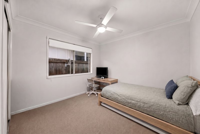 Photo - 14 Southwood Circuit, Yarrabilba QLD 4207 - Image 8