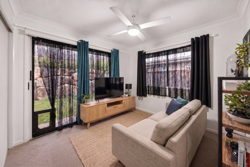 Photo - 14 Southwood Circuit, Yarrabilba QLD 4207 - Image 16