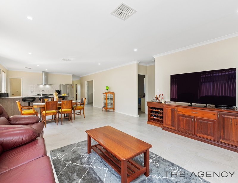 Photo - 14 Sovite Road, Piara Waters WA 6112 - Image 3