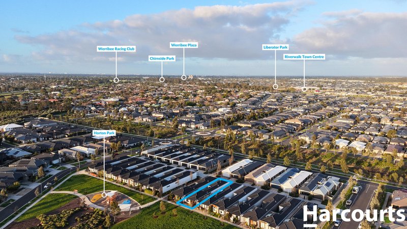 Photo - 14 Spector Walk, Werribee VIC 3030 - Image 16