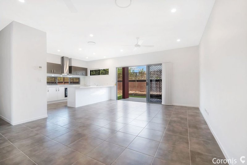 Photo - 14 Splendor Place, Birtinya QLD 4575 - Image 2